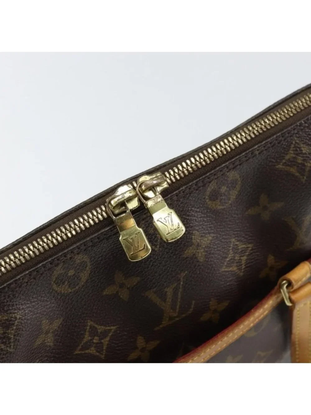 Authentic LOUIS VUITTON Monogram Coussin GM Shoulder Bag M51141 LV